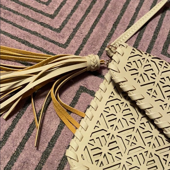 Super cute Francescas crossbody clutch bag - Picture 4 of 8